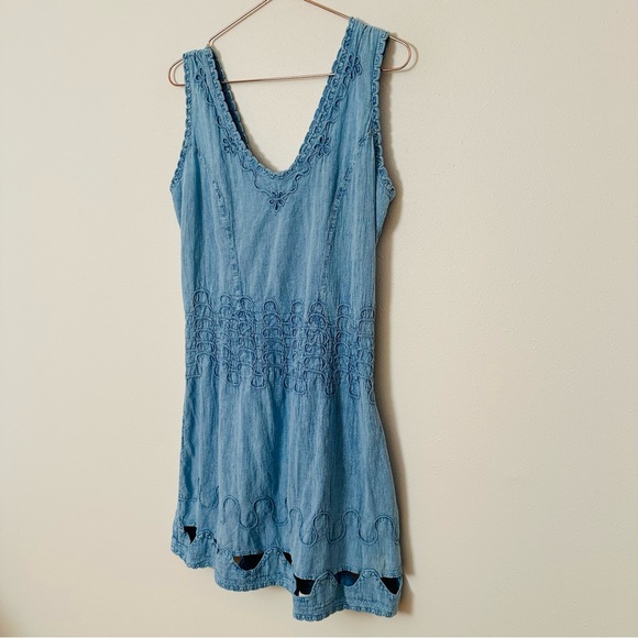 Paradise Found Denim Blue Embroidered Boho Mini Dress 100% Cotton Sleeveless - Picture 5 of 9